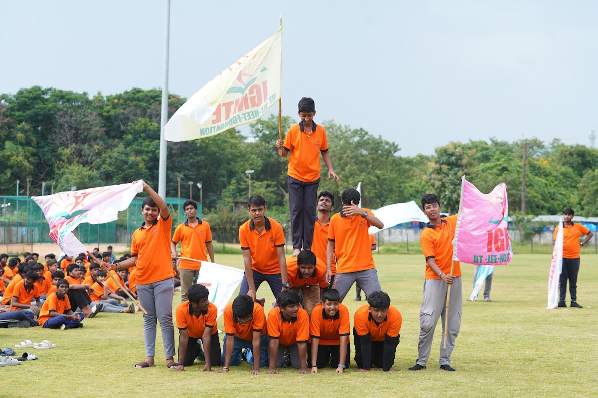 IGNITE JUNIOR COLLEGE - JEE MAIN & BITSAT, NEET & AIIMS - Best Junior College in Hyderabad IGNITE JUNIOR COLLEGE - JEE MAIN & BITSAT, NEET & AIIMS - Best Junior College in Hyderabad