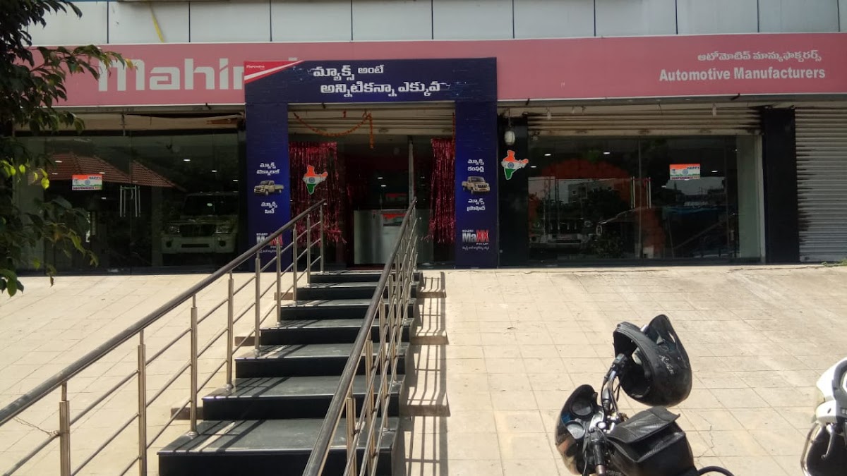 Mahindra Automotive Manufacturers SUV Showroom - Hydernagar