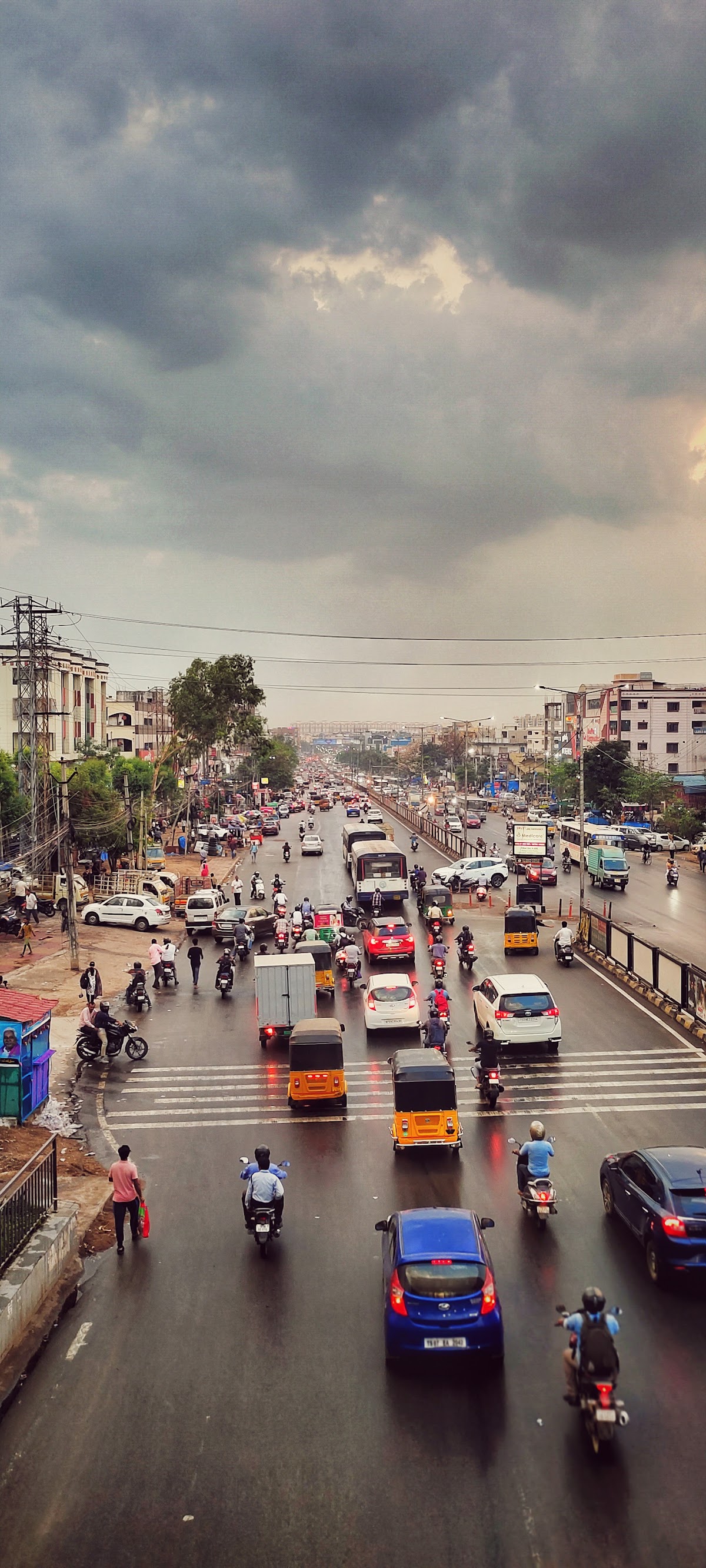 Miyapur signal Miyapur signal