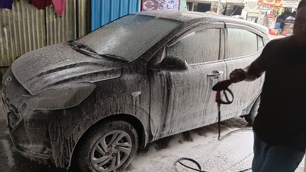 MM MULTI BRAND CAR SERVICE AND FOAM WASHING